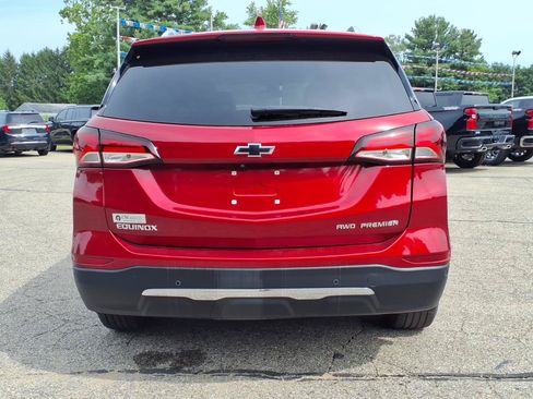 Used 2023 Chevrolet Equinox Premier AWD/4WD image 16