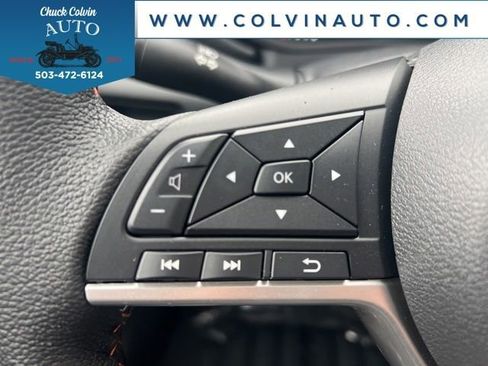 New 2025 Nissan Versa SR w/ Trunk Package image 19