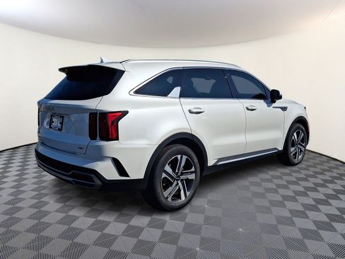 Used 2023 Kia Sorento EX AWD/4WD image 6