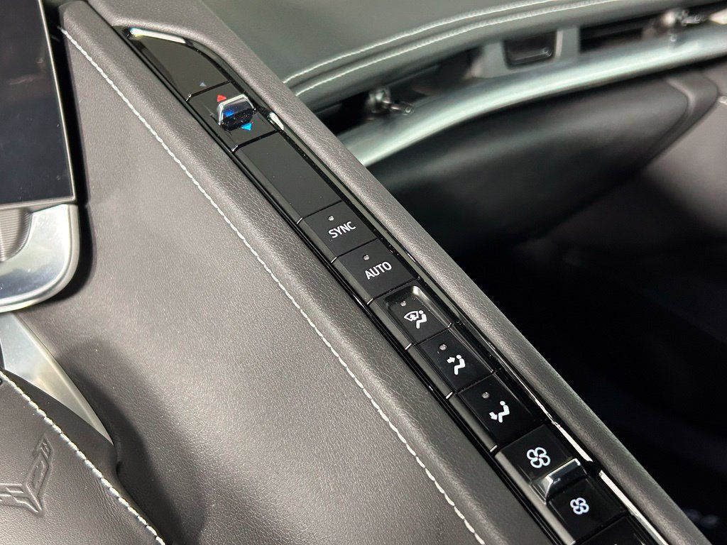 Used 2021 Chevrolet Corvette Stingray Coupe w/ 1LT RWD image 24