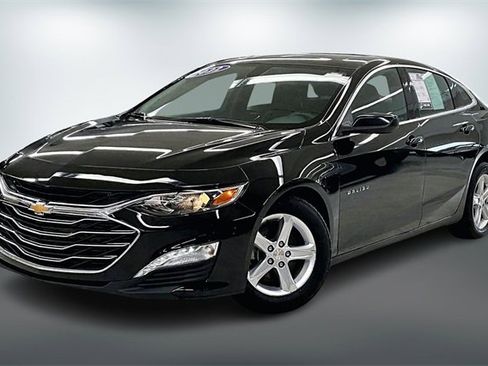 Used 2022 Chevrolet Malibu LT image 3
