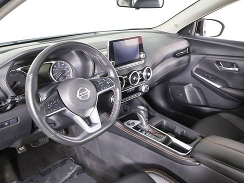 Used 2023 Nissan Sentra SR w/ SR Premium Package FWD image 27