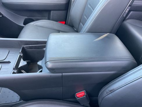 Used 2024 Hyundai Santa Fe Calligraphy image 13