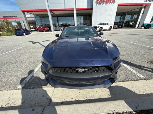 Used 2020 Ford Mustang Coupe RWD image 2