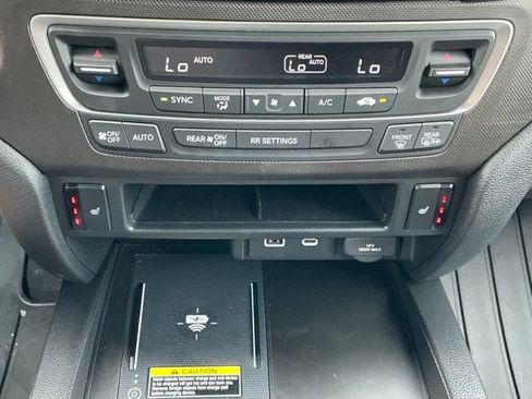 Used 2025 Honda Passport TrailSport image 15
