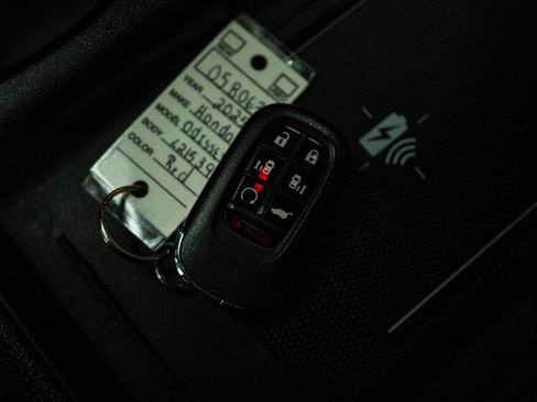 Used 2025 Honda Odyssey Sport-L image 25