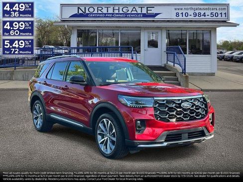 Certified 2025 Ford Explorer Platinum w/ Ultimate Package AWD/4WD image 1