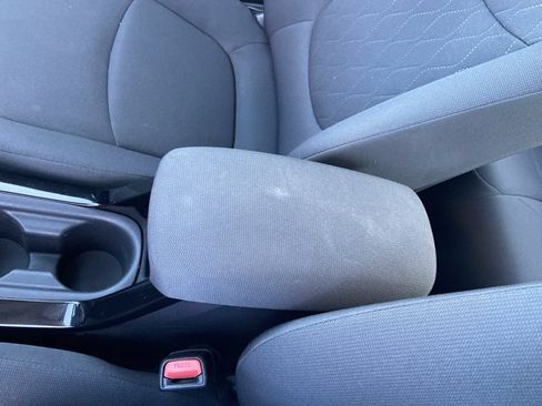 Used 2021 Toyota Corolla LE w/ Carpet Mat Package (TMS) FWD image 40