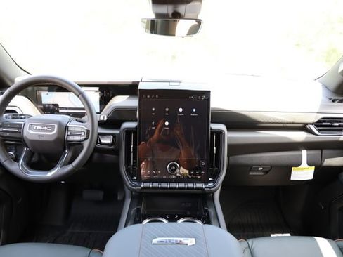 New 2026 GMC Yukon AT4 w/ AT4 Premium Package AWD/4WD image 30