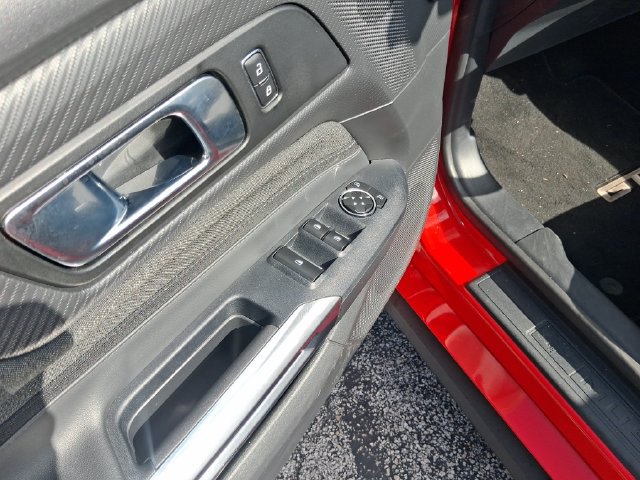 Used 2025 Ford Mustang Convertible w/ Mustang Nite Pony Package RWD image 9