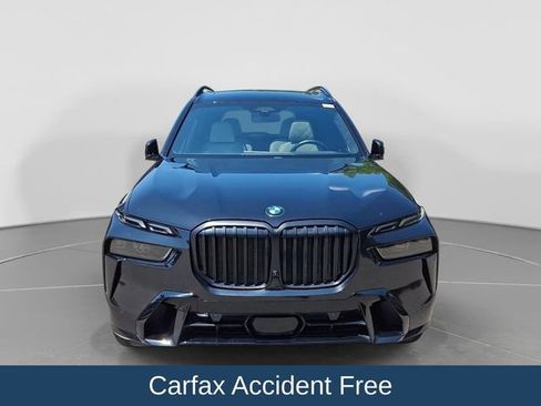 Used 2024 BMW X7 xDrive40i w/ M Sport Package AWD/4WD image 3