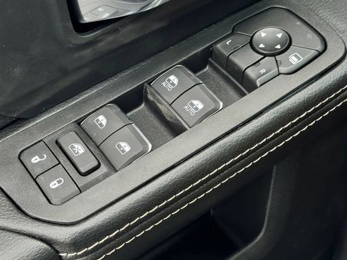 New 2026 RAM 4500 4x4 Crew Cab DRW w/ Laramie Trim Package image 26