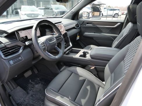 New 2026 GMC Acadia Denali w/ Super Cruise Package AWD/4WD image 36