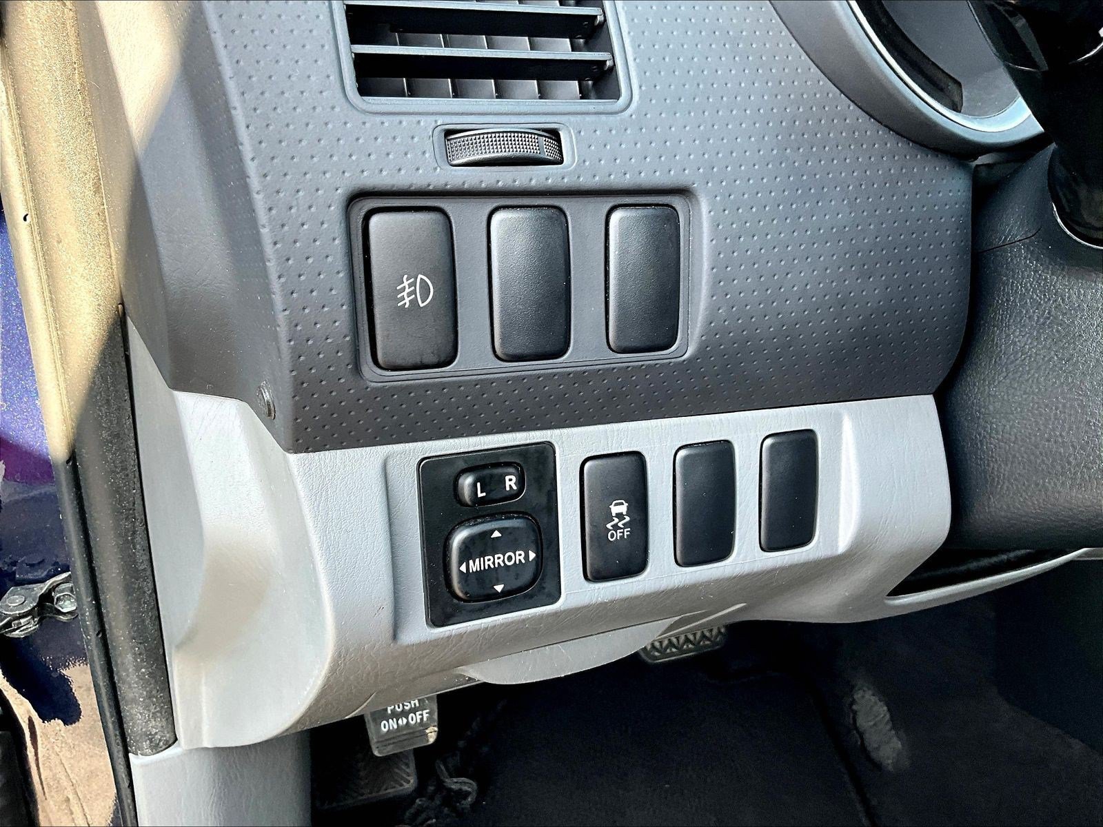 Used 2013 Toyota Tacoma PreRunner w/ SR5 Pkg RWD image 36