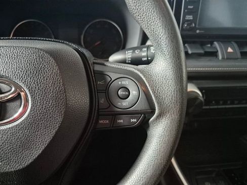 Certified 2020 Toyota RAV4 LE FWD image 19