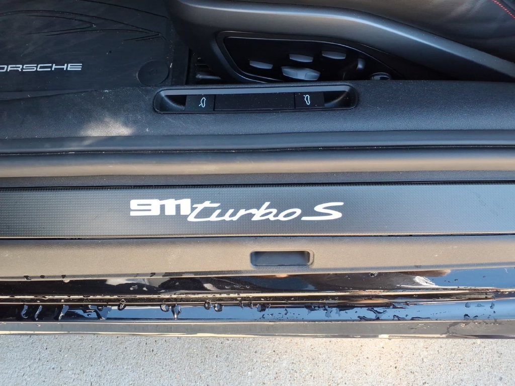 Certified 2021 Porsche 911 Turbo S AWD/4WD image 18