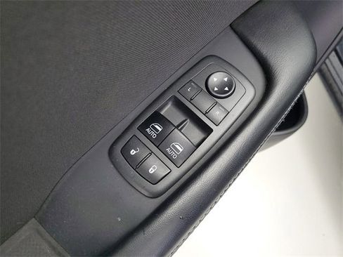 Used 2019 Dodge Challenger R/T w/ Driver Convenience Group image 17