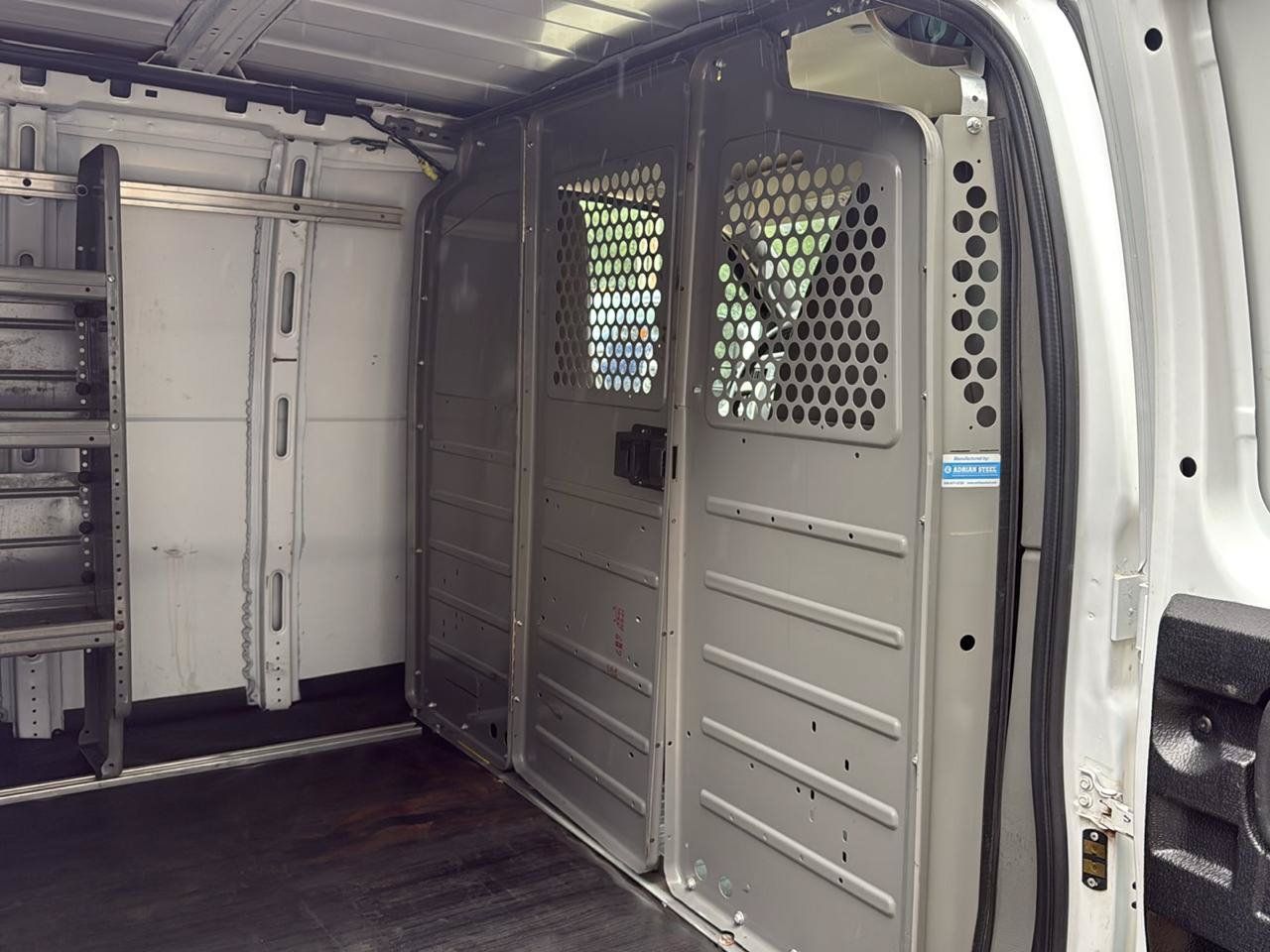 Used 2019 Chevrolet Express 3500 Extended w/ Driver Convenience Package RWD image 18