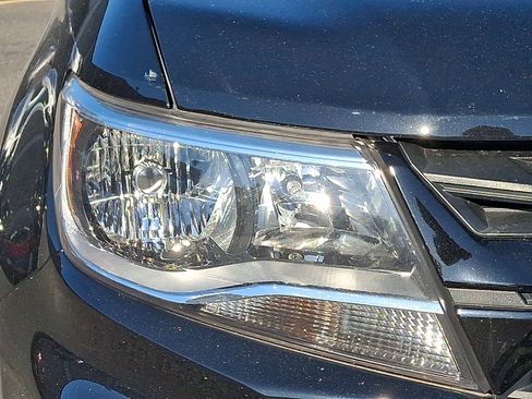 Used 2021 Chevrolet Colorado LT w/ Safety Package image 10