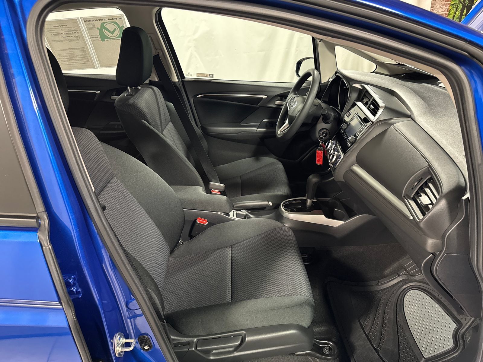 Used 2020 Honda Fit LX image 22