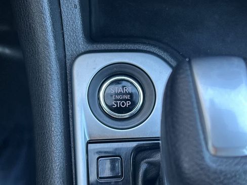 Used 2024 Nissan Sentra SV FWD image 22