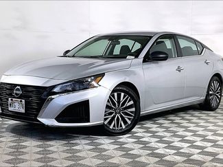 Used 2024 Nissan Altima 2.5 SV FWD video 1