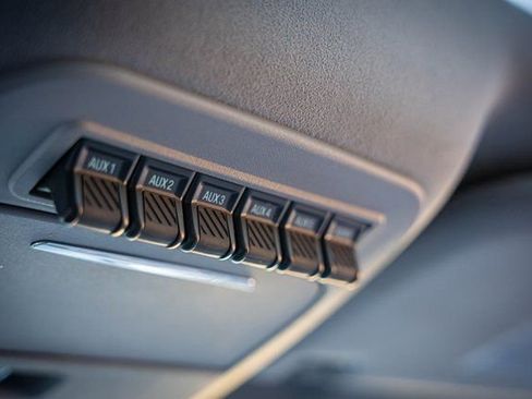 Used 2023 Ford F450 Limited w/ FX4 Off-Road Package image 29