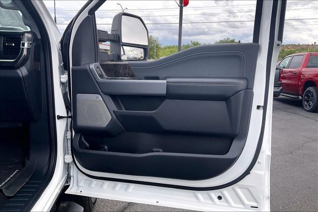 Used 2024 Ford F250 Lariat w/ Sport Appearance Package AWD/4WD image 19