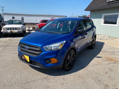 Used 2017 Ford Escape S FWD image 2