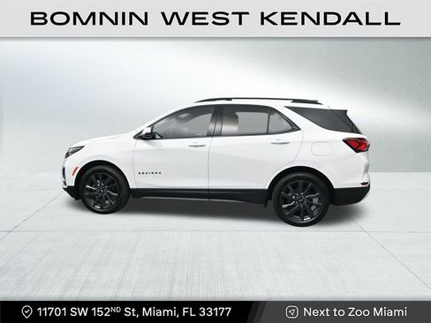 Used 2023 Chevrolet Equinox RS image 2