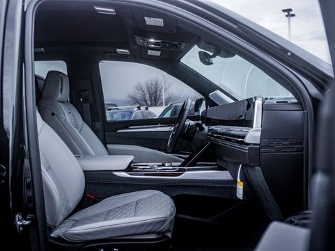 Used 2026 Cadillac Escalade Platinum Sport w/ LPO, Floor Liner Package image 50