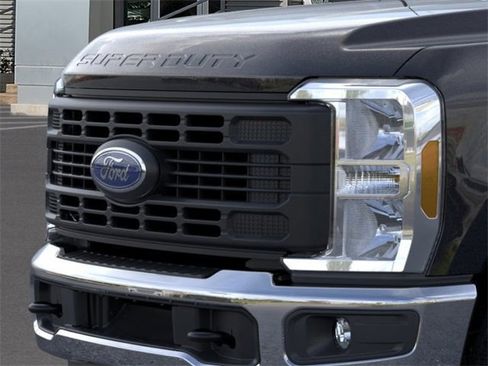New 2026 Ford F250 XL image 17