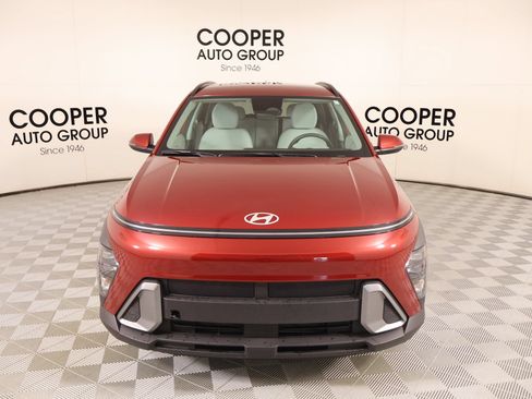 Used 2024 Hyundai Kona SEL w/ Convenience Package FWD image 9