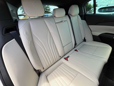 Used 2023 Maserati Grecale Modena AWD/4WD image 47