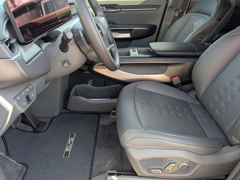 New 2026 Kia EV9 Wind image 14