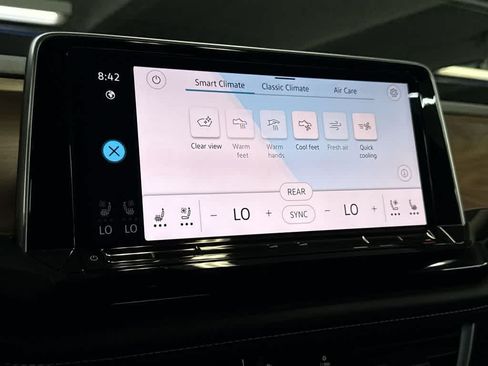 Certified 2024 Volkswagen Atlas SE FWD image 19