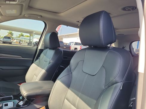 Used 2022 Kia Telluride SX w/ Towing Package FWD image 15