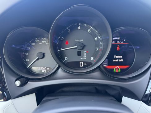 Certified 2023 Porsche Macan AWD/4WD image 37