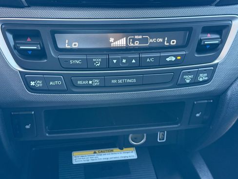 Used 2023 Honda Ridgeline RTL-E image 24