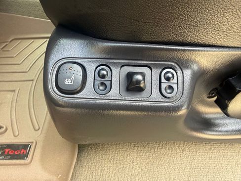 Used 2005 Ford Excursion Eddie Bauer image 21