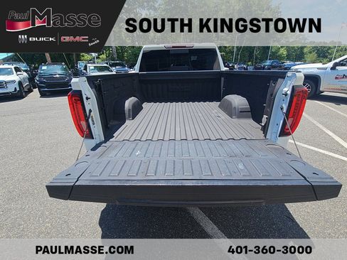 Used 2022 GMC Sierra 1500 SLT w/ SLT Convenience Package AWD/4WD image 20