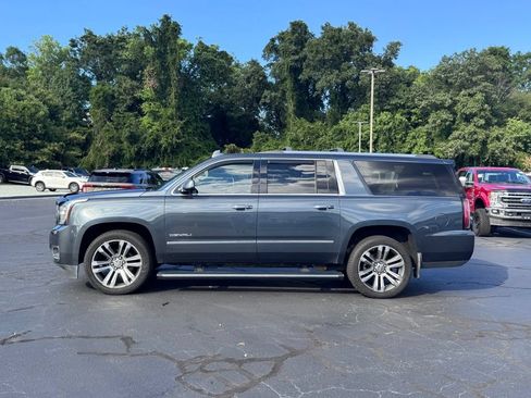 Used 2019 GMC Yukon XL Denali w/ Denali Ultimate Package AWD/4WD image 3