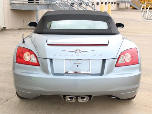 Used 2005 Chrysler Crossfire Limited image 19