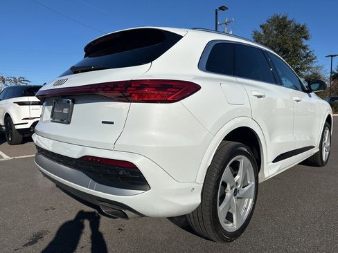 Used 2025 Audi Q5 Premium Plus w/ Premium Plus image 7
