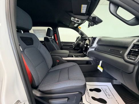 New 2026 RAM 1500 Big Horn AWD/4WD image 10
