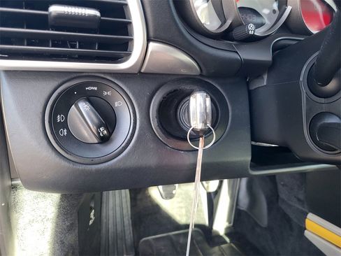 Used 2009 Porsche 911 Turbo image 17