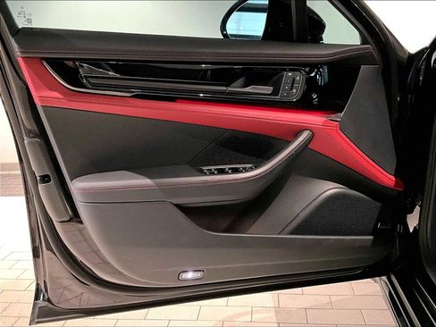 Used 2025 Porsche Panamera GTS image 26