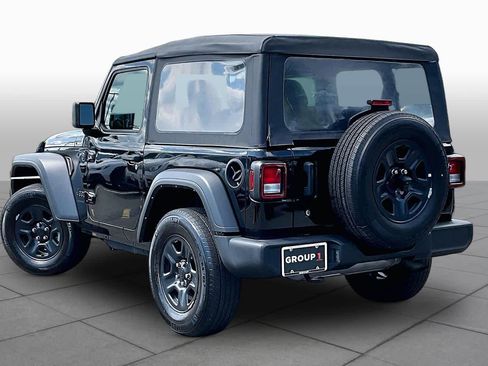 Used 2022 Jeep Wrangler Sport AWD/4WD image 12