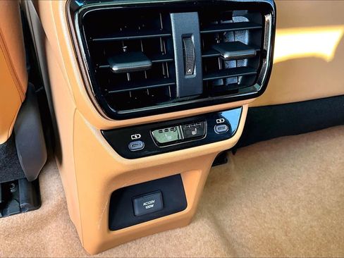 Used 2023 Lexus RZ 450e Premium image 32