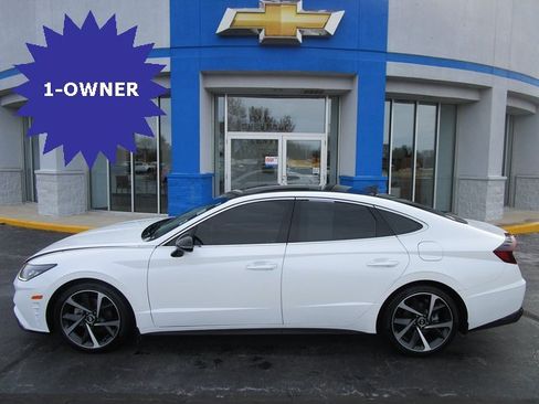 Used 2022 Hyundai Sonata SEL Plus image 1